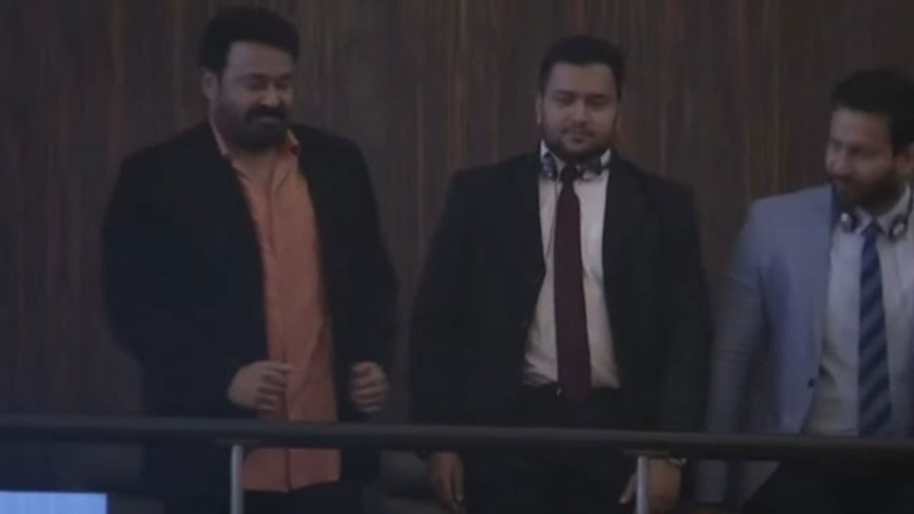 பாராளுமன்றில் மோகன்லால்!