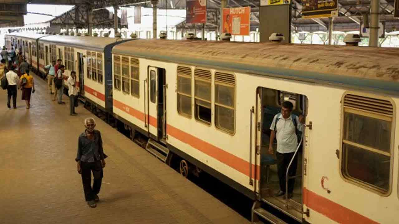 ரயில்வே கட்டுப்பாட்டாளர்கள் சங்கத்தின் தொழிற்சங்க நடவடிக்கை ஒத்திவைப்பு