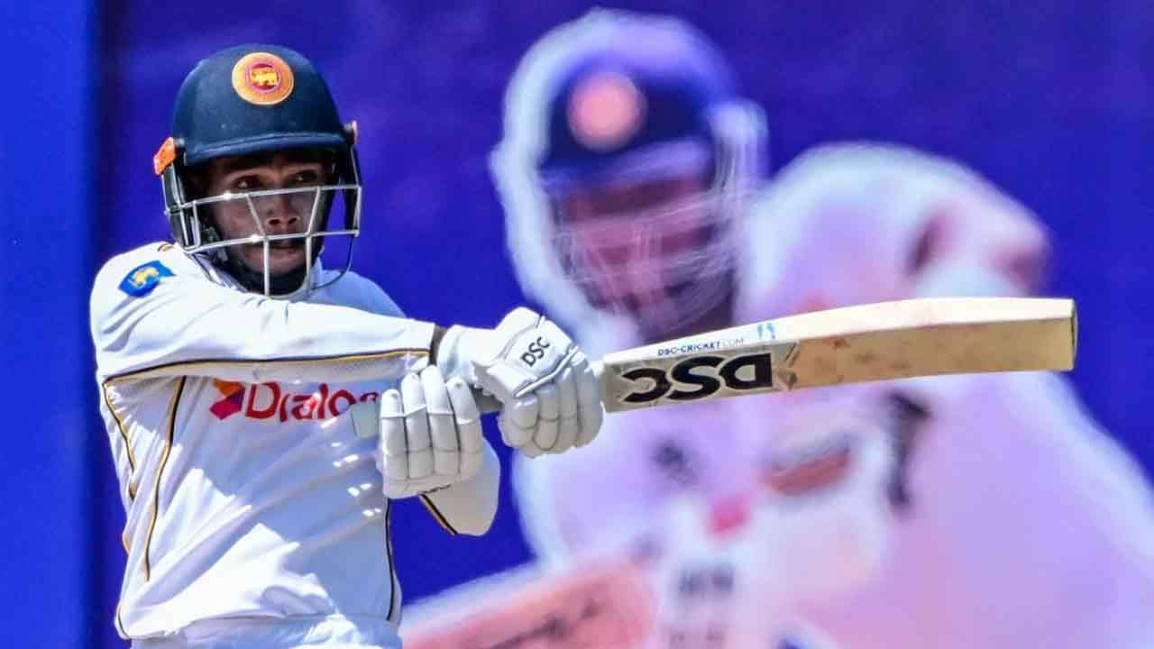 பெத்தும் நிஸ்ஸங்க சதம்