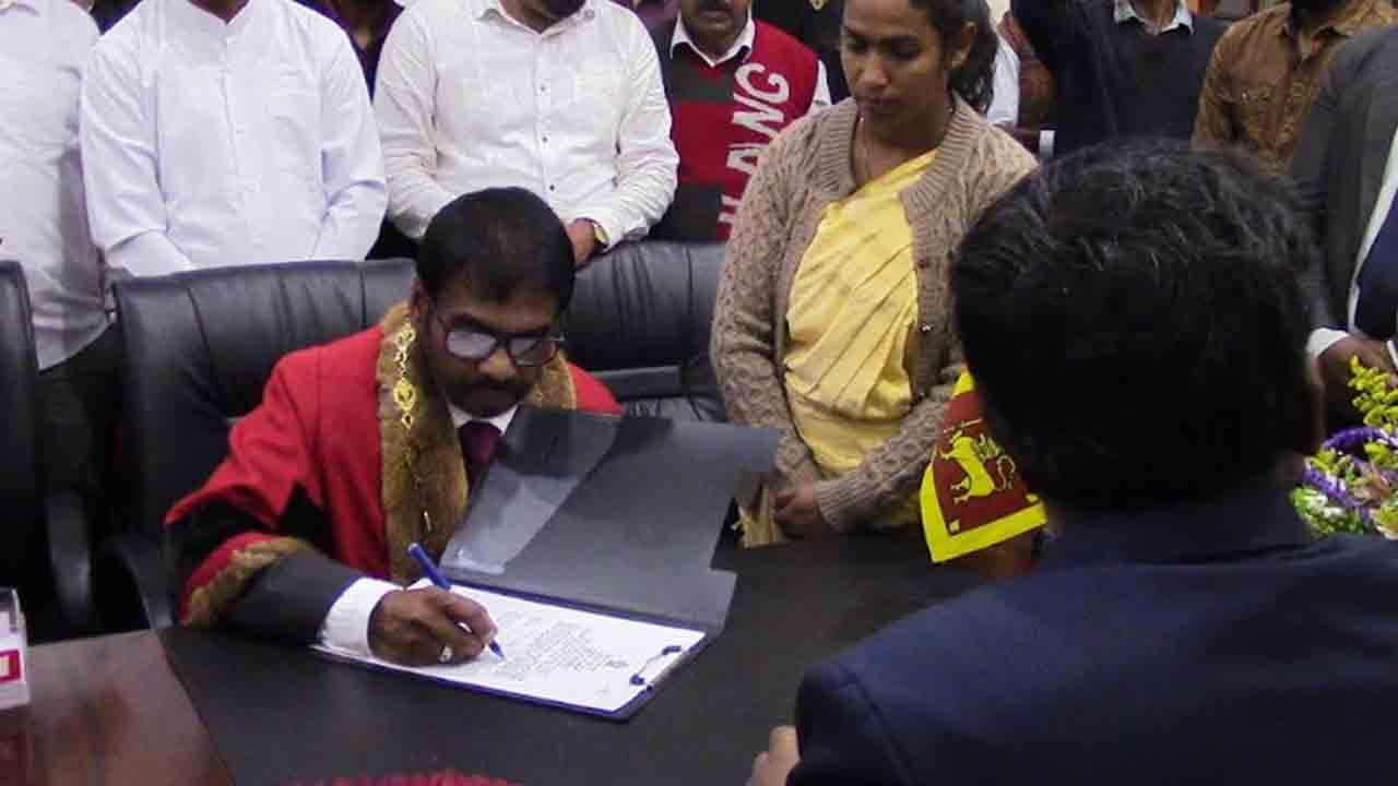 நுவரெலியா மாநகர சபை மேயரின் பதவியேற்பு