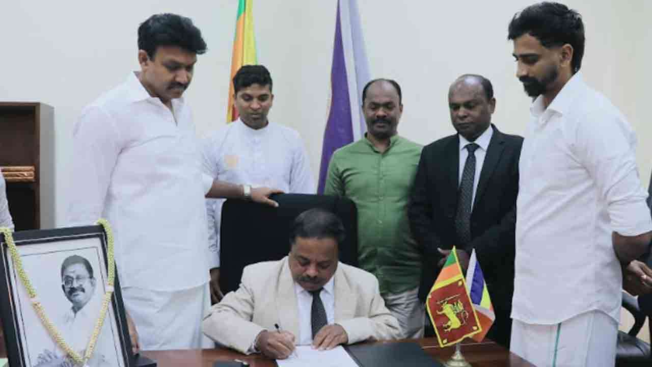 இ.தொ.காவின் நுவரெலியா உள்ளூராட்சி மன்றத் தலைவர்களின் பதவிப் பிரமானம்