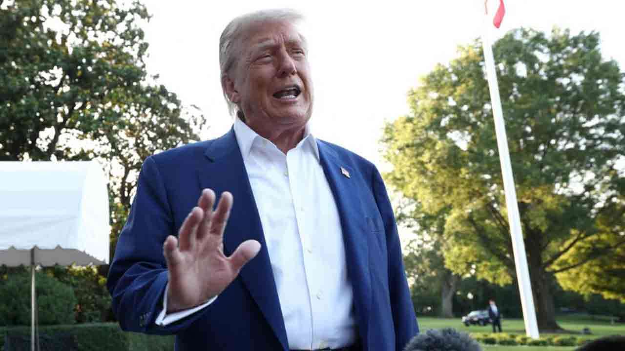 இஸ்ரேலும் ஈரானும் போர் நிறுத்தத்தை மீறியதாக டிரம்ப் குற்றச்சாட்டு