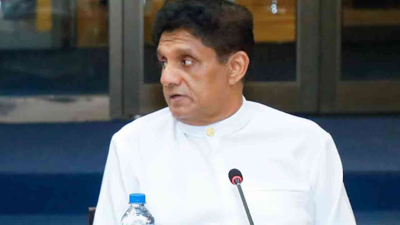 அரசியலமைப்புத் திருத்தமொன்று தேவை