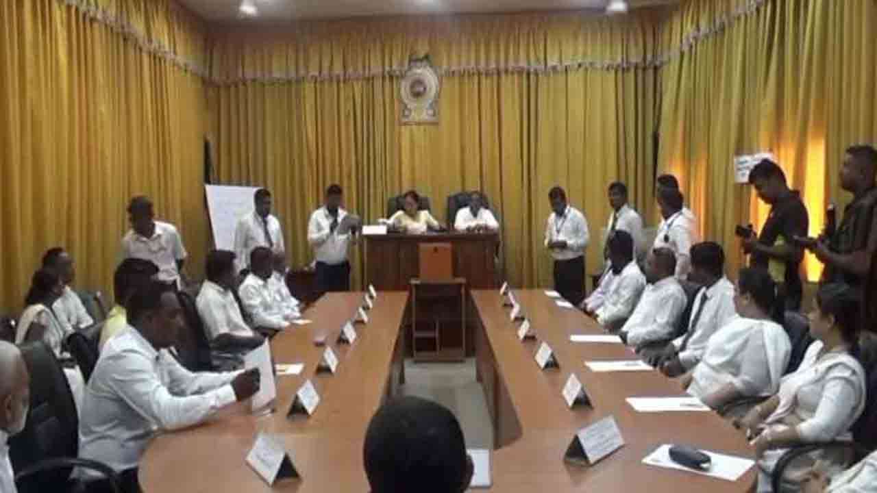 நாவலப்பிட்டி நகர சபையின் அதிகாரத்தை கைப்பற்றிய சுயேச்சைக் குழுக்கள்!