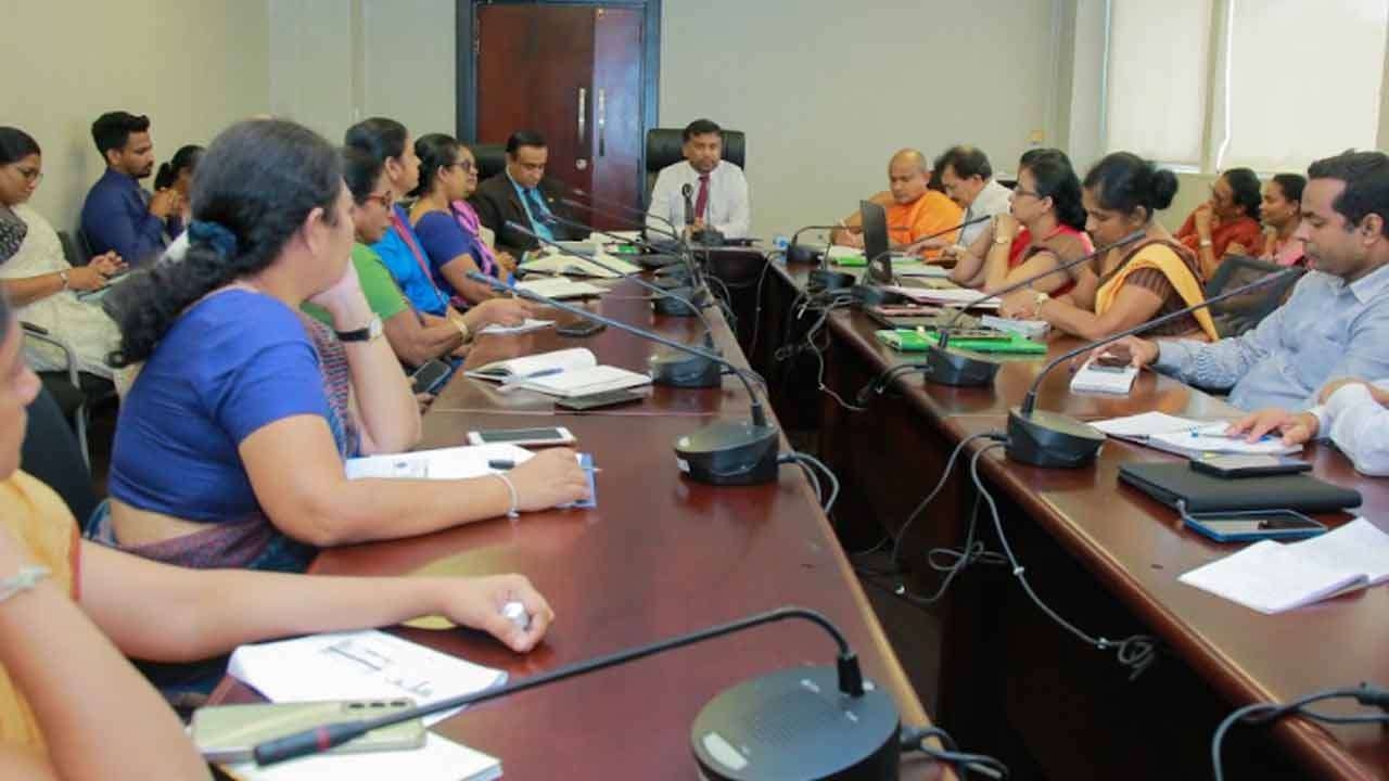 டெங்கு ஒழிப்பு தினத்தை முன்னிட்டு "Clean Sri Lanka" விசேட வேலைத்திட்டம்