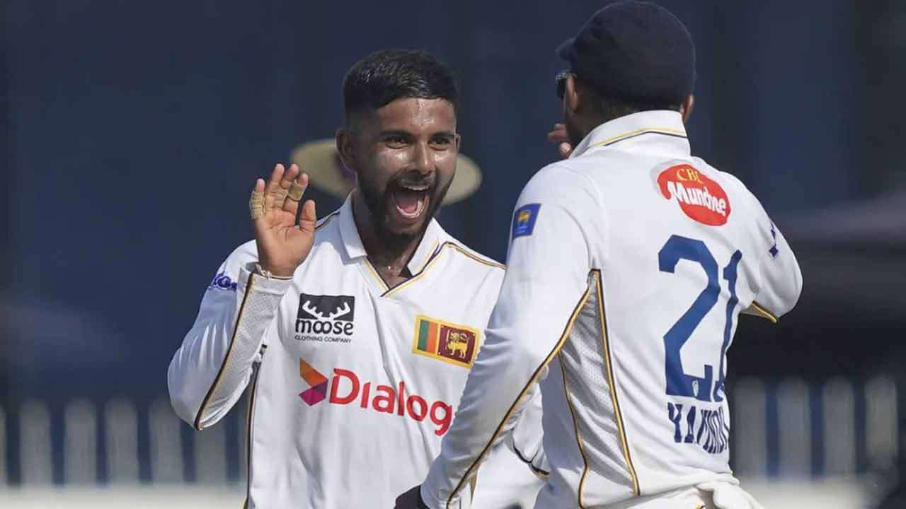 முதல்நாள் ஆட்டம் நிறைவு - பங்களாதேஷ் அணி 220 ஓட்டங்கள்