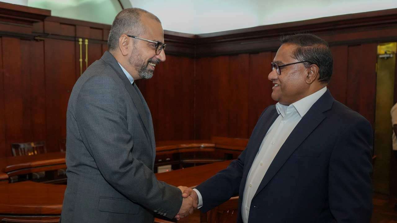 அமைச்சர் விஜித மற்றும் ஈரான் தூதுவர் இடையே கலந்துரையாடல்