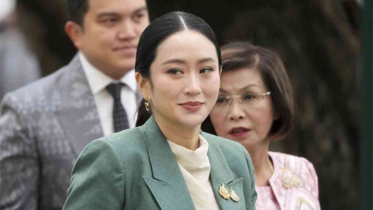 நேர்மையற்றவர் எனக்கூறி தாய்லாந்து பிரதமர் இடைநீக்கம்