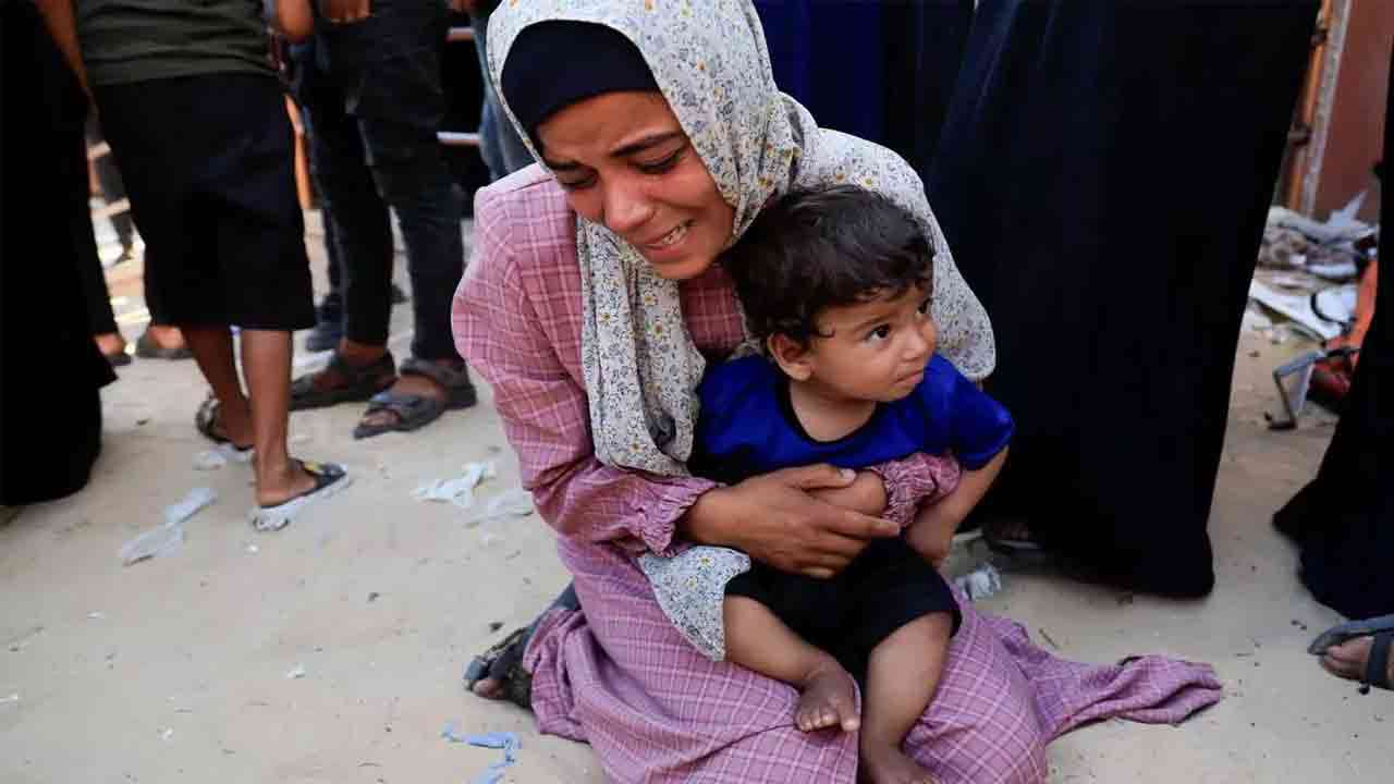 74 அப்பாவி பொதுமக்கள் உயிரிழப்பு