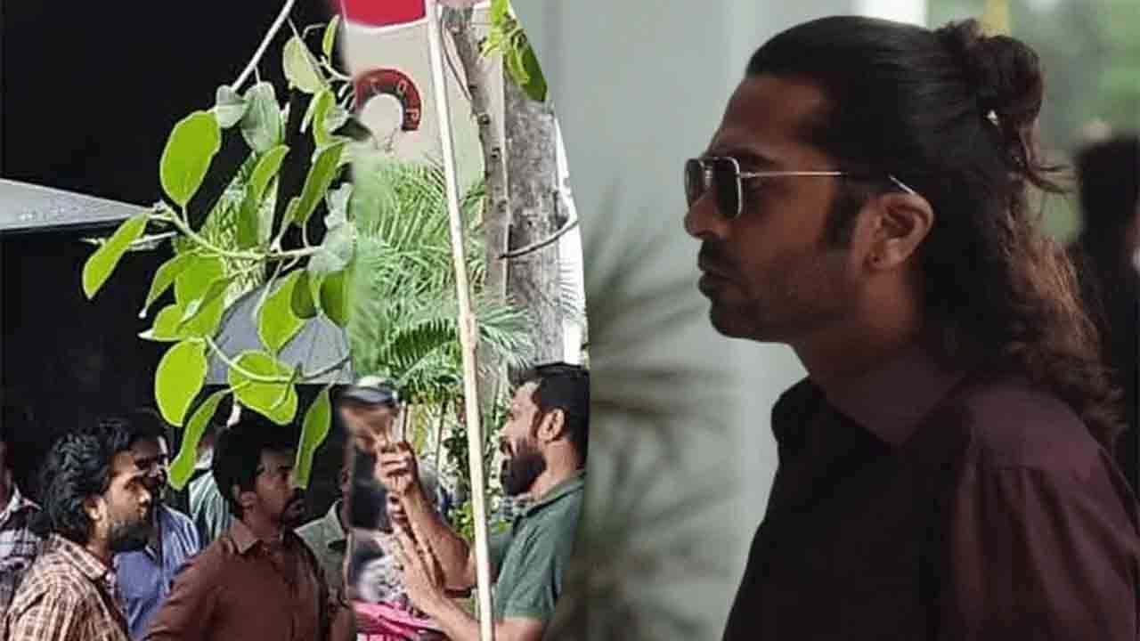 இரட்டை கதாபாத்திரத்தில் நடிக்கும் சிம்பு