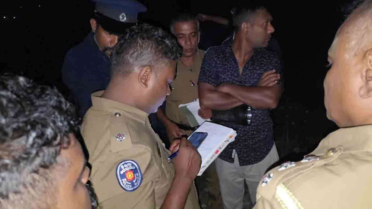சிங்கமலை குளத்தில் தவறி விழுந்து இளைஞன் மாயம்