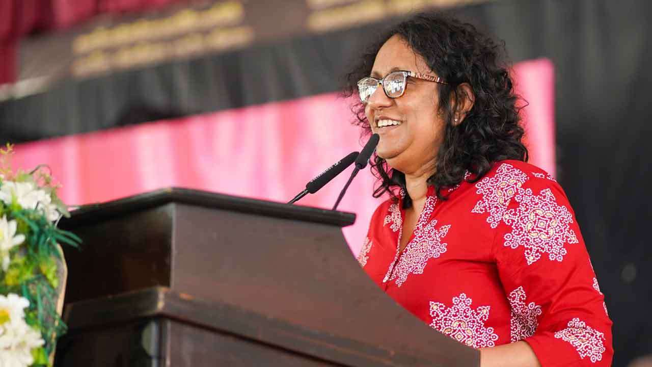 பரீட்சை பெறுபேறுகளை மட்டும் வைத்து கல்வியை அளவிடும் முறை தவறானது