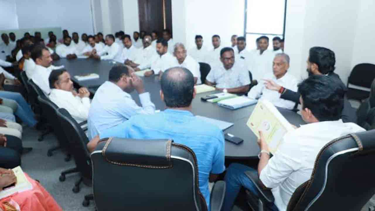 இ.தொ.கா பிரதேச சபை உறுப்பினர்களுடன் கலந்துரையாடல்!