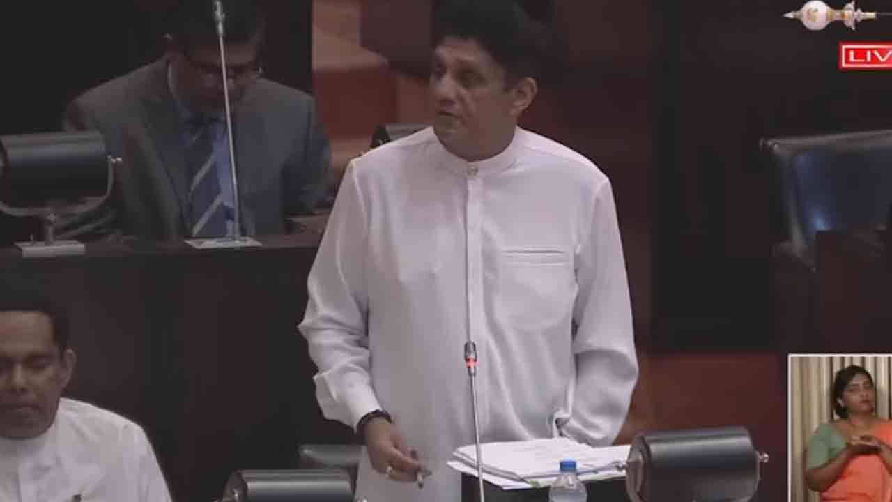 கல்வியானது ஓர் அடிப்படை உரிமையாக அமைய வேண்டும்