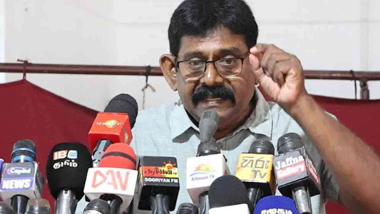 தமிழ் மக்கள் ஜனநாயக வழியில் முன்னெடுத்திருக்க வேண்டும்