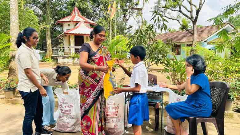 அதி சக்தி மாவின் நன்கொடை ஊடாக செரண்டிப் நிறுவனம், கொடகம மகா வித்தியாலய சிறுவர்களின் ஆரோக்கியத்தையும் நல்வாழ்வையும் பலப்படுத்துகின்றது