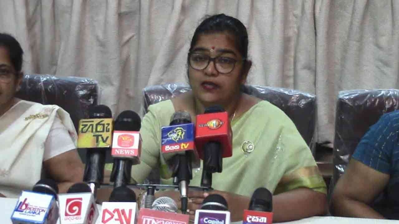 நாளொன்றுக்கு 2,000 ரூபாய் சம்பள உயர்வு தேவை!