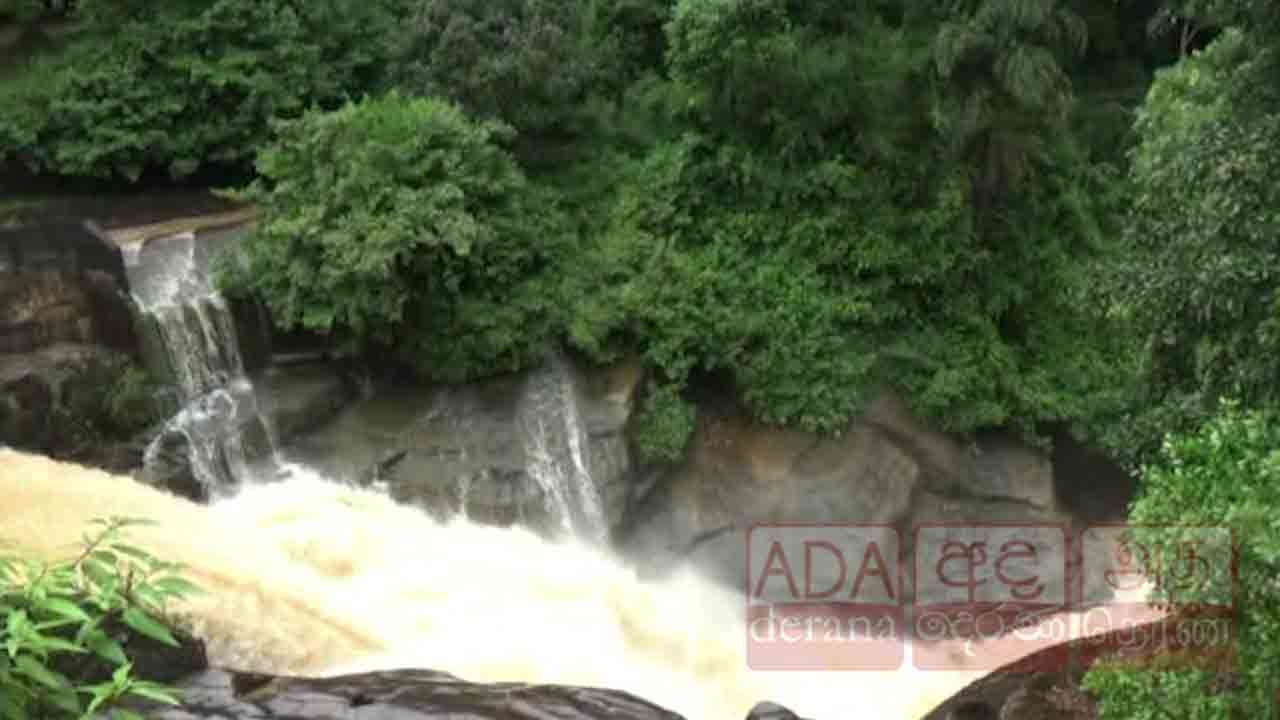கலஹா நிலம்பை நீர்த்தேக்கத்தில் வான் கதவு திறப்பு