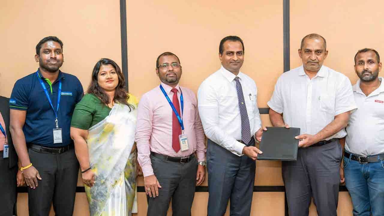 புதுப்பிக்கத்தக்க எரிசக்தி தீர்வுகளுக்கான பசுமை நிதியுதவியை ஊக்குவிக்கும் கொமர்ஷல் வங்கி மற்றும் தந்திரி டிரெய்லர்ஸ்