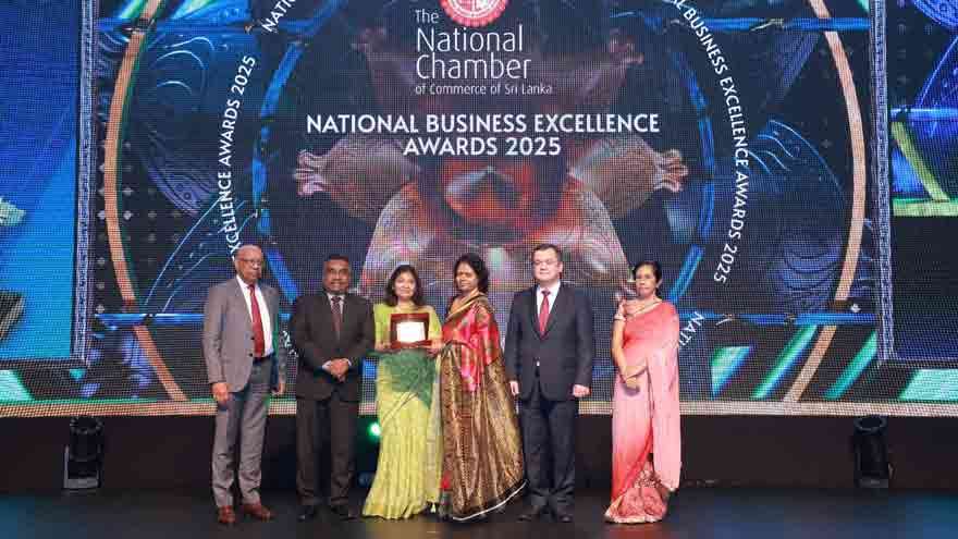 National Business Excellence Awards 2025 விருதுகள் நிகழ்வில் வங்கித் துறைக்கான சிறப்புத்தகுதி விருதுடன் SDB வங்கி கௌரவிக்கப்பட்டுள்ளது