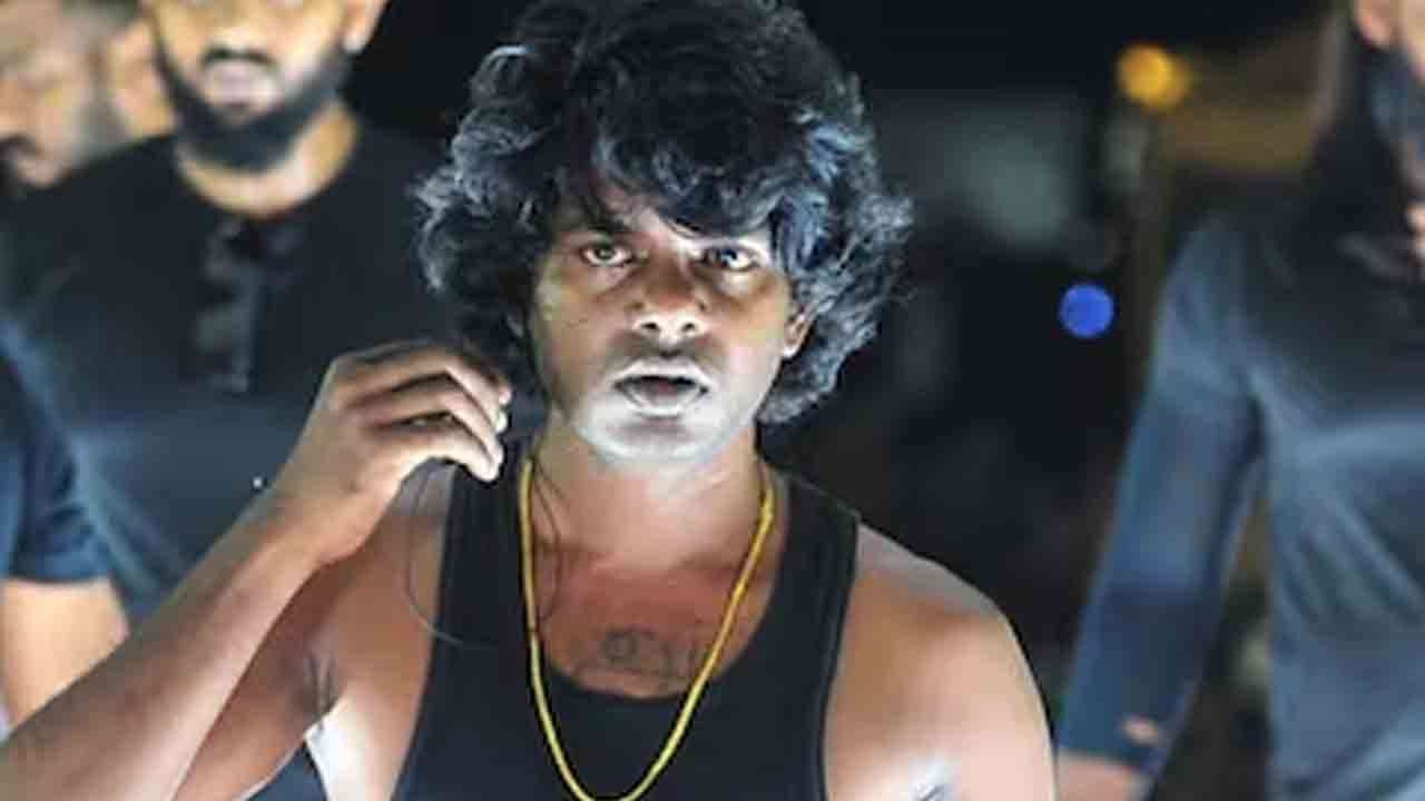 ராப் பாடகர் வேடனை கைது செய்ய உயர்நீதிமன்றம் தடை!
