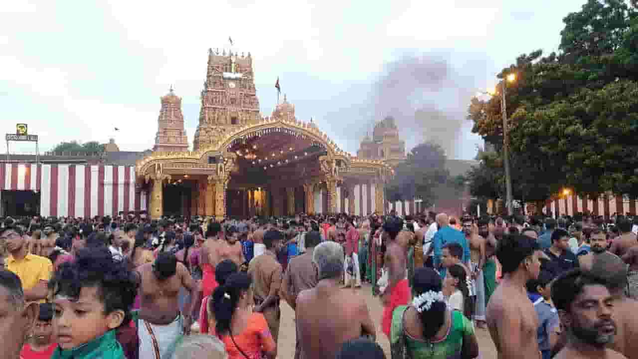 நல்லூர் கந்தசுவாமி ஆலய தேர் திருவிழா!