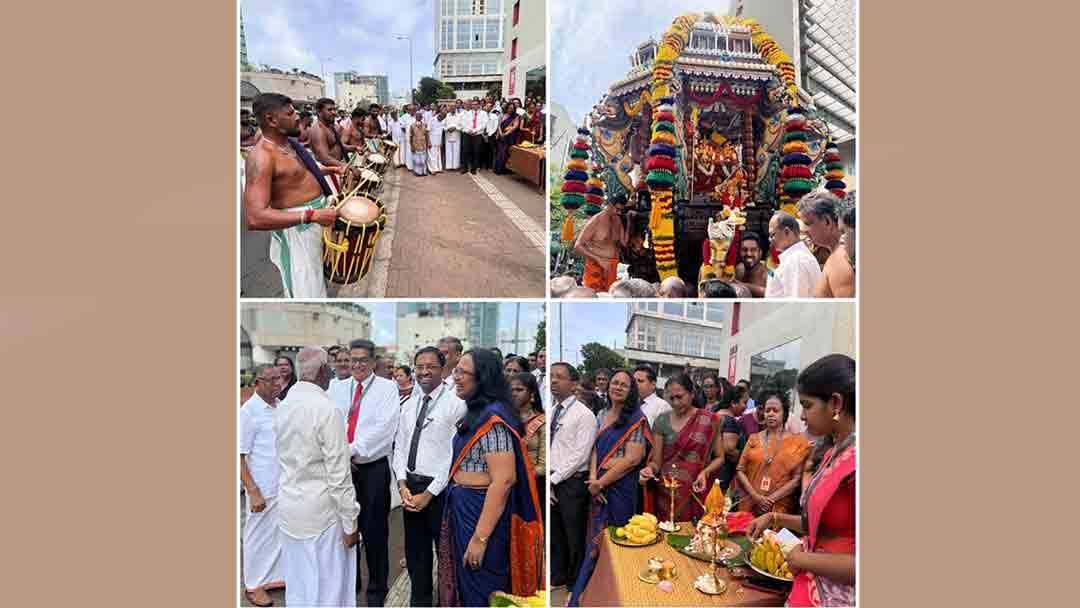 செலான் வங்கியின் சிரேஷ்ட நிர்வாகத்தினரும் ஊழியர்களும் ஆடிவேல் தேர்பவனியை பக்தியுடன் வரவேற்றனர்