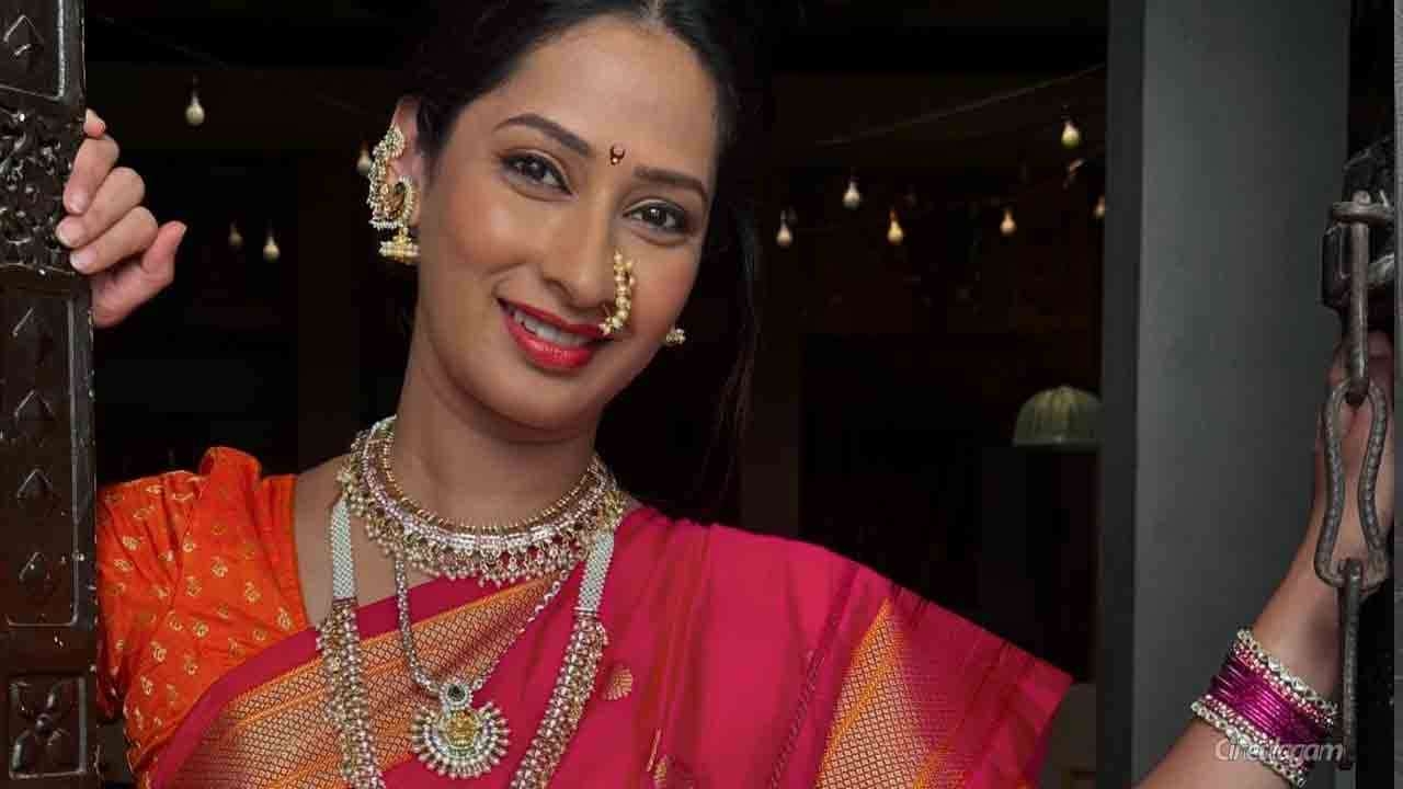 38 வயதில் காலமான பிரபல நடிகை! 