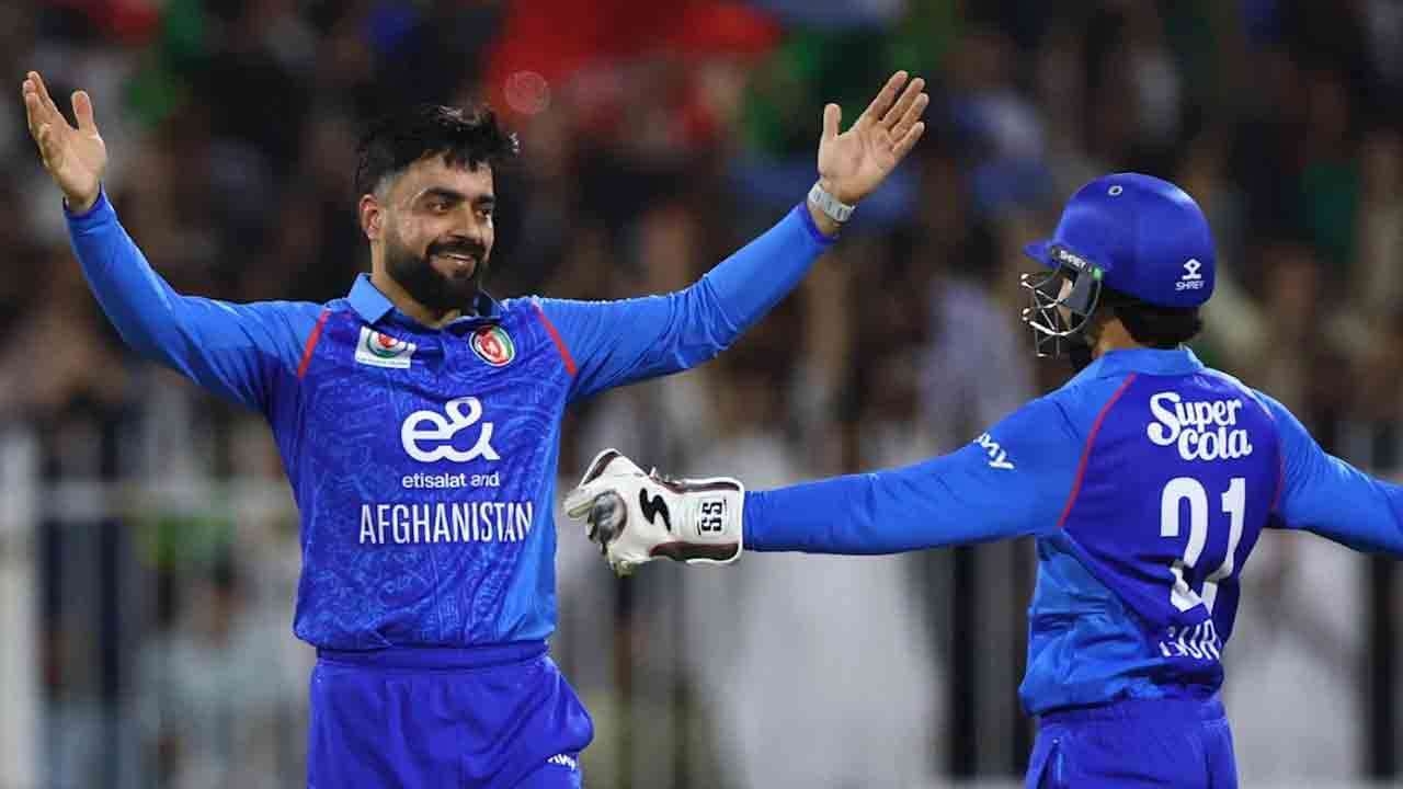 வரலாற்று சாதனை படைத்த ரஷீத் கான்!