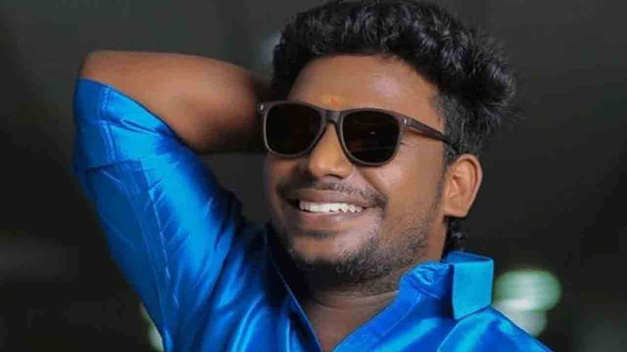 நடிகர் நாஞ்சில் விஜயன் மீது திருநங்கை பாலியல் புகார்!