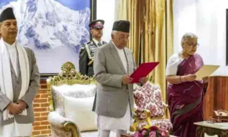 நேபாளத்தின் இடைக்கால பிரதமர் பதவியேற்பு