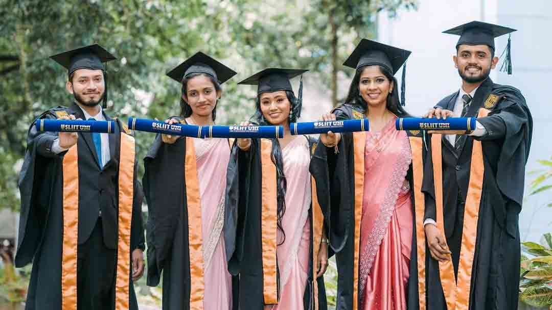 மாணவர்களுக்கான பொருளாதார உதவியாக ரூபா ஒரு பில்லியனுக்கும் மேலான தொகையை SLIIT வழங்கியுள்ளது