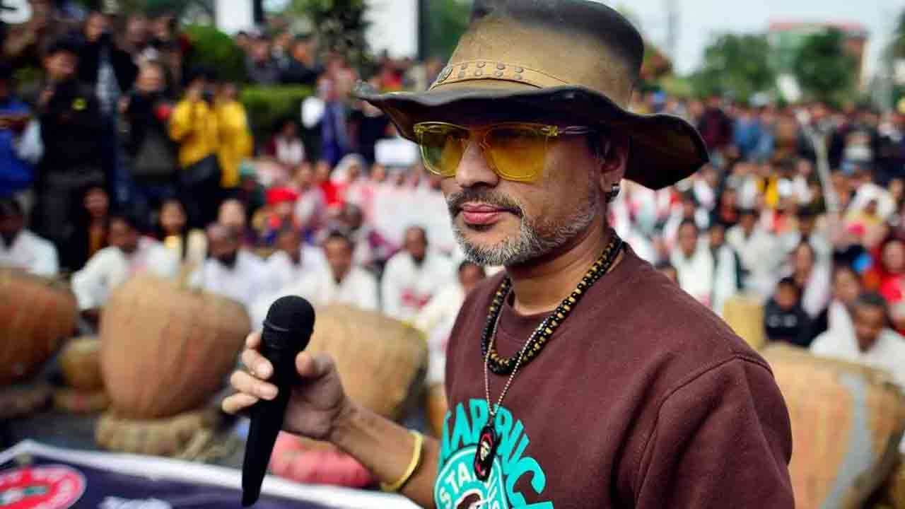 பிரபல அசாம் பாடகர் ஜூபீன் கார்க் உயிரிழப்பு