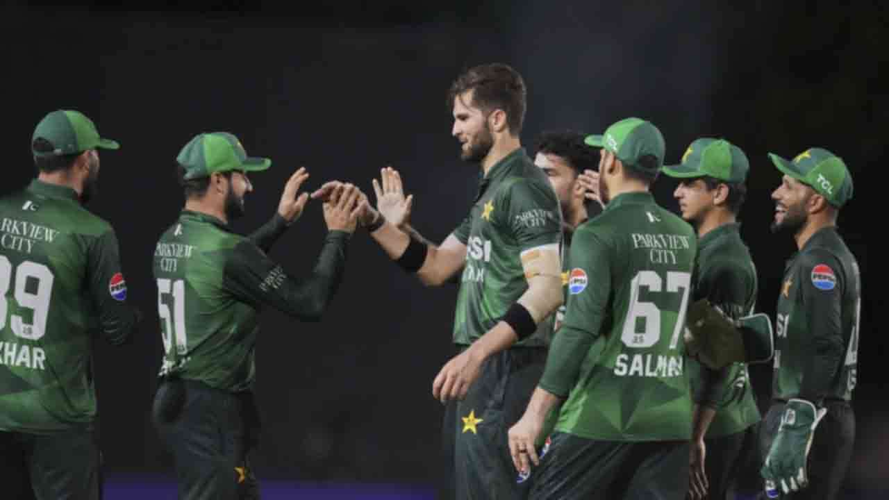 பாகிஸ்தான் வீரர்களுக்கு தொடரும் சர்ச்சை!