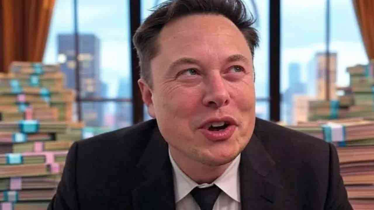 சொத்து மதிப்பை கேட்டா தலை சுத்தும்!