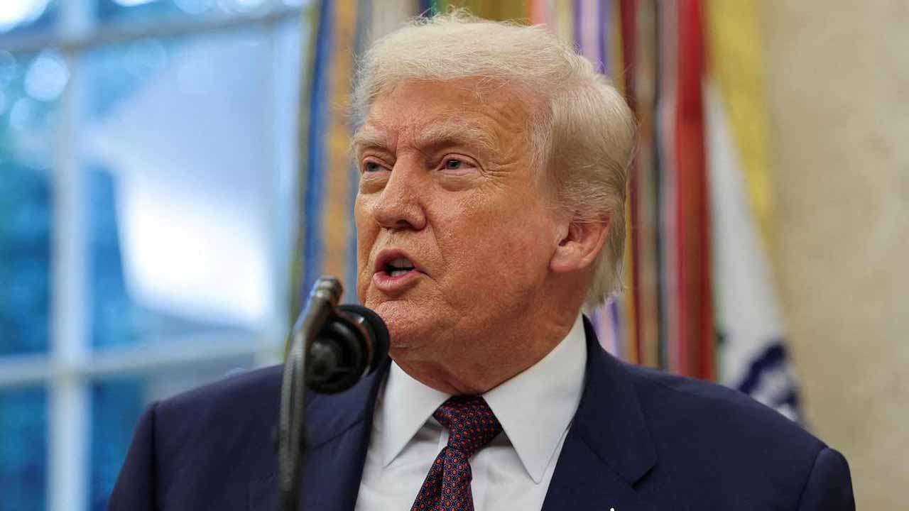  விசா கட்டணத்தை அதிகரிக்கும் ட்ரம்ப்பின் தீர்மானத்திற்கு எதிராக வழக்கு