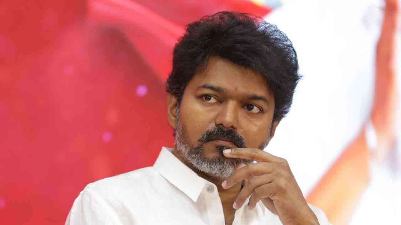 கரூர் செல்கிறார் விஜய்?