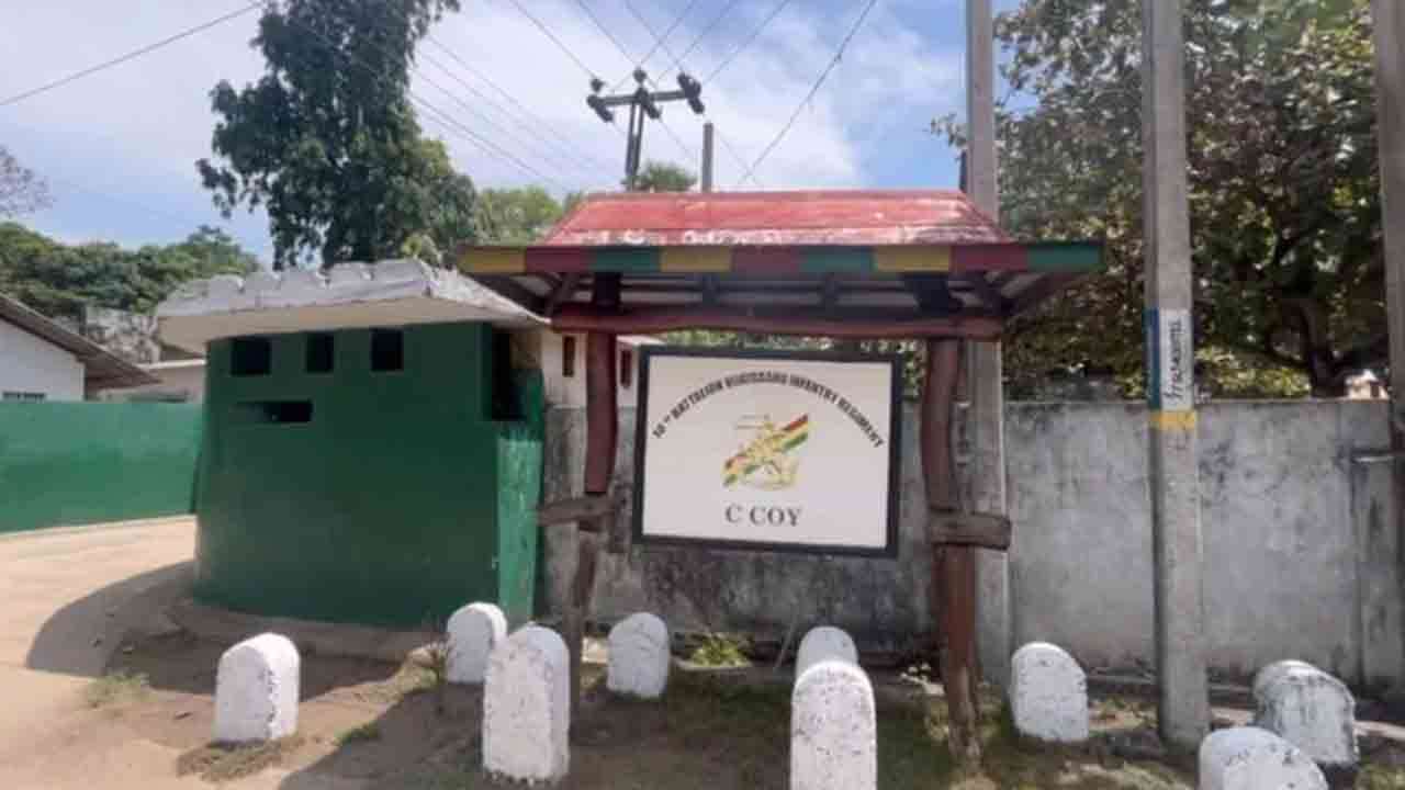 காரைதீவில் இராணுவ முகாம் அமைந்திருந்த காணி பொது மக்களிடம் கையளிப்பு