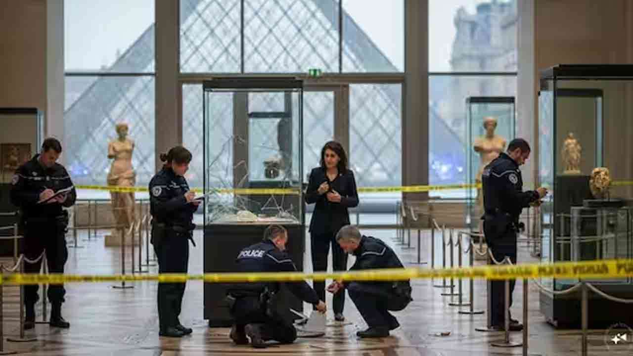  உலகப் புகழ்பெற்ற லூவ்ரே அருங்காட்சியகத்தில் திருட்டு!