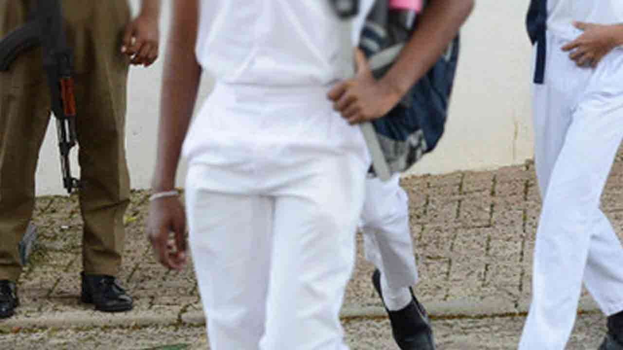 மரண தண்டனை விதிக்கப்பட்டுள்ள 5 பாடசாலை மாணவர்கள்!