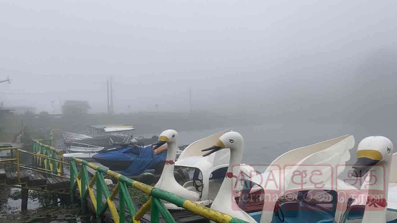 சீரற்ற காலநிலையால் நுவரெலியாவில் பனிமூட்டமான காலநிலை!