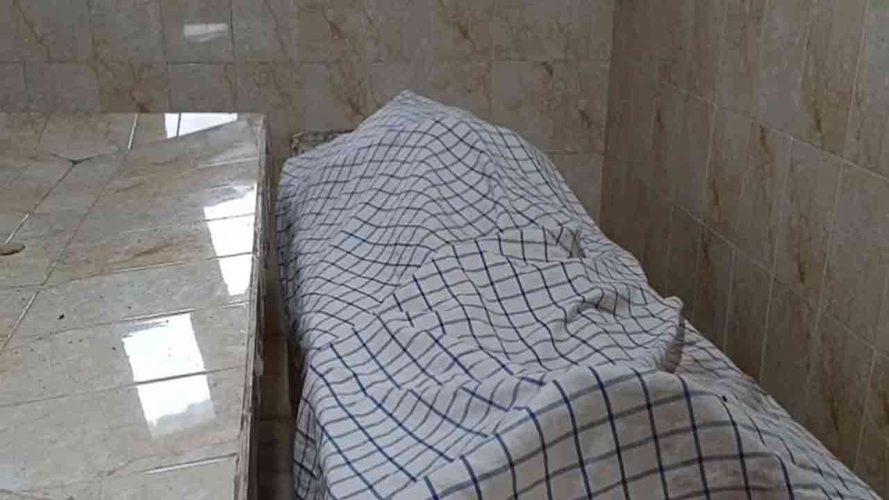 பொகவந்தலாவையில் குளவி கொட்டுக்கு இலக்காகி குடும்பஸ்தர் பலி