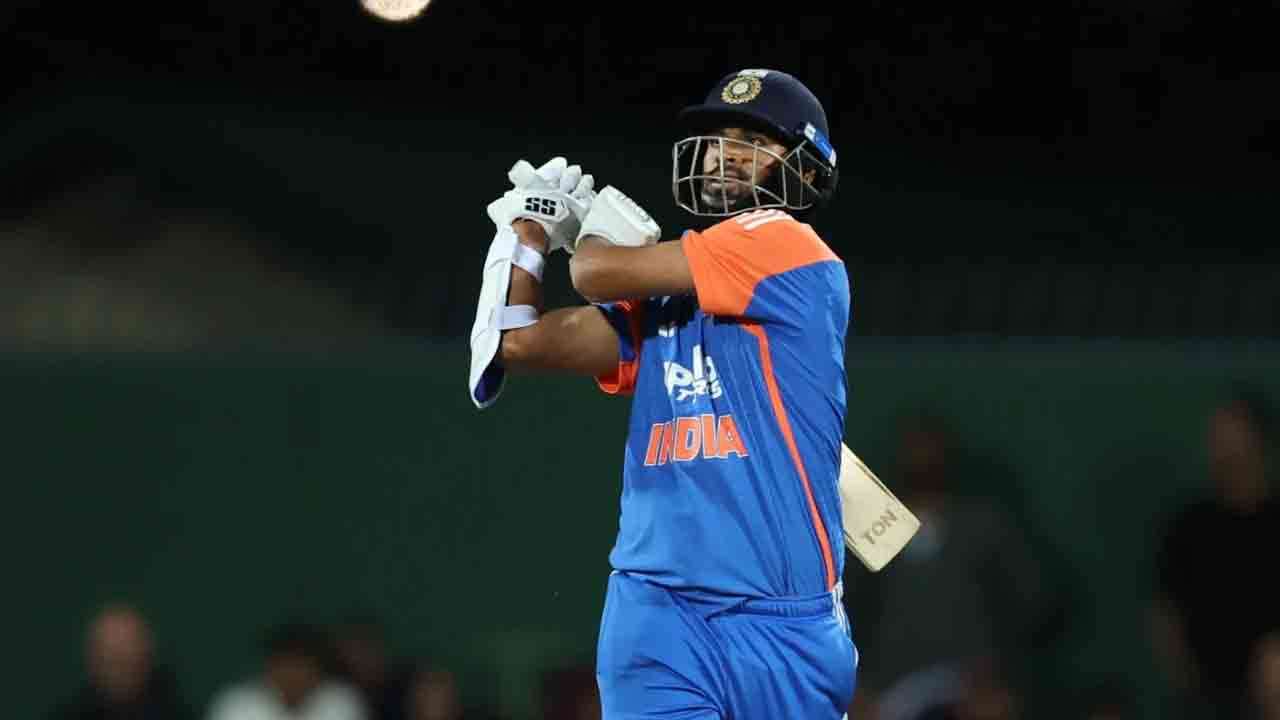 அவுஸ்திரேலியாவை வீழ்த்திய இந்தியா!