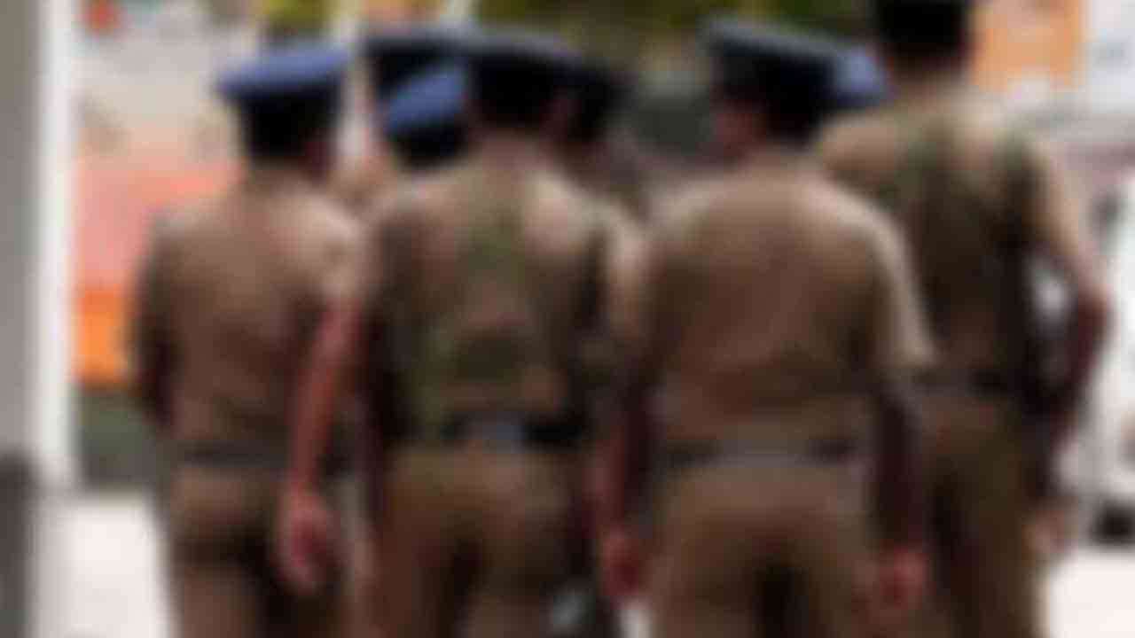 நாளாந்த பொலிஸ் சோதனையில் மேலும் பலர் கைது