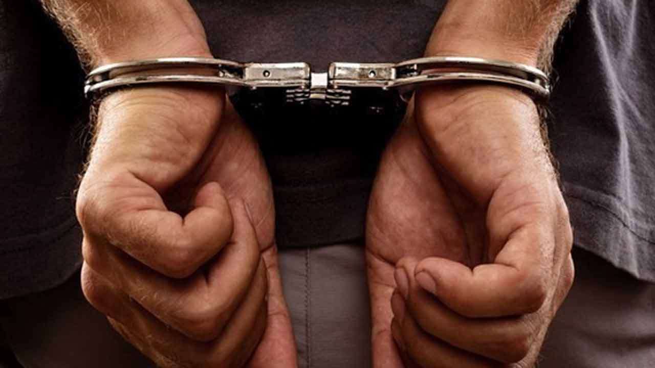 துப்பாக்கியுடன் ஒருவர் கைது