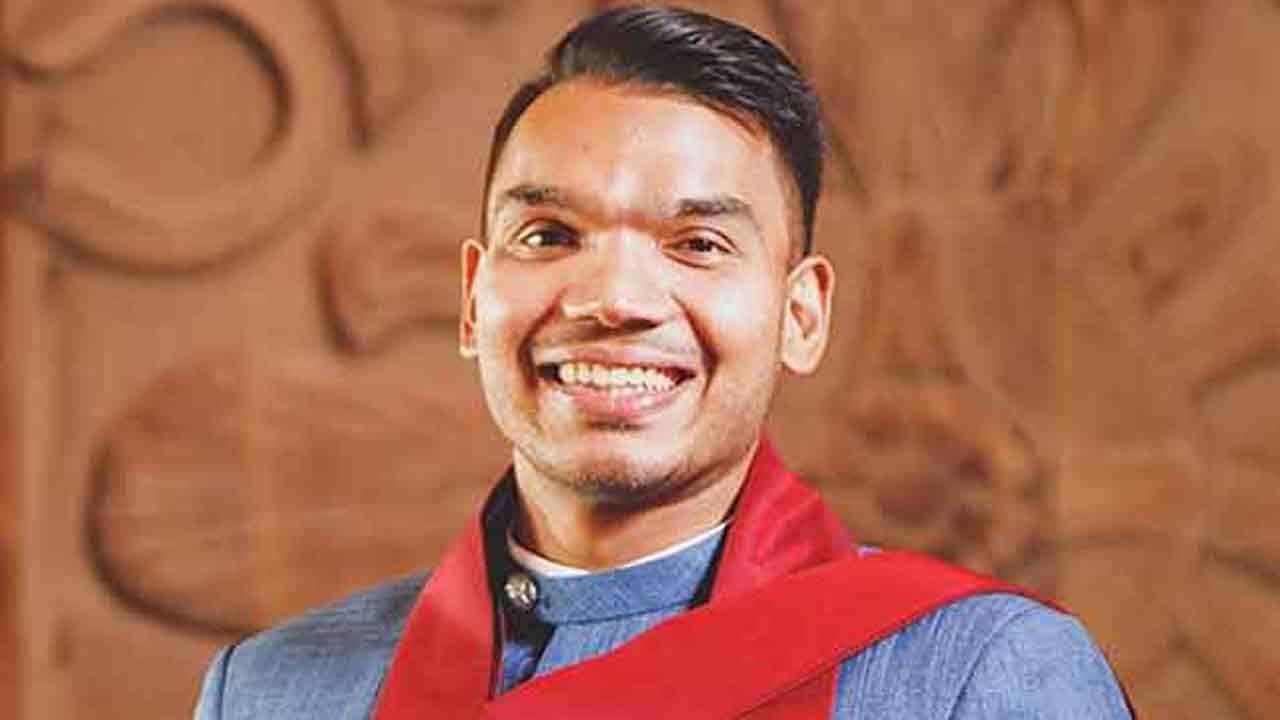  பட்டம் குறித்த குற்றச்சாட்டுகள்: "முழுவதும் பொய்" என்கிறார் நாமல்