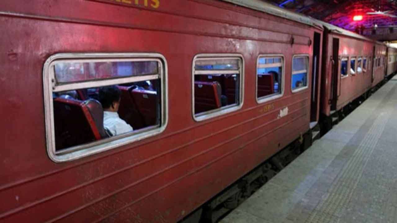 இரண்டு மலையக ரயில் சேவைகள் ரத்து