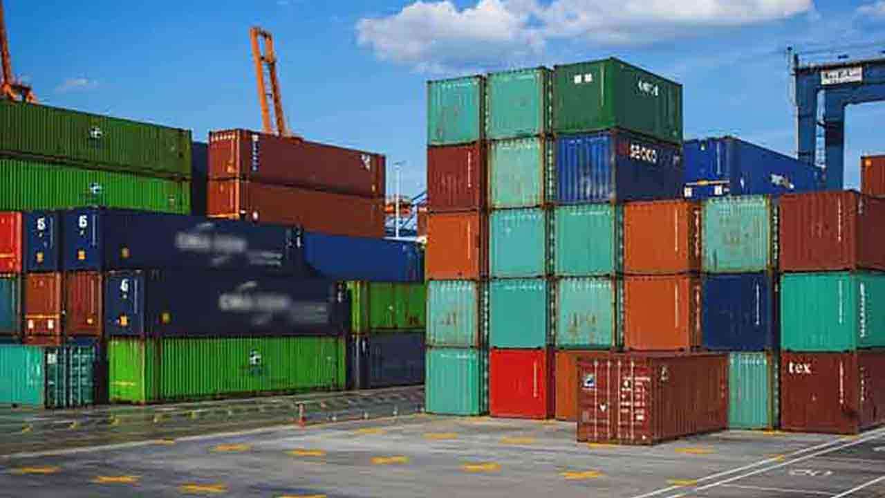 323 கொள்கலன்கள் குறித்து விசாரிக்க பாராளுமன்றத் தெரிவுக்குழு  