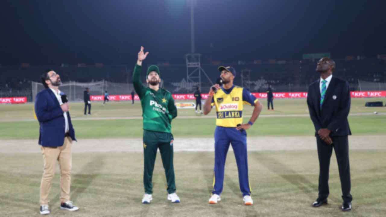  நாணய சுழற்சியில் வென்றது இலங்கை 