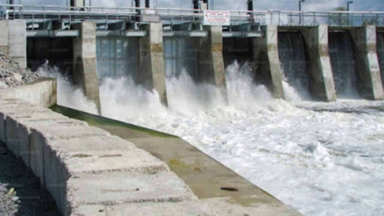  2 நீர்த்தேக்கங்களின் வான் கதவுகள் திறப்பு